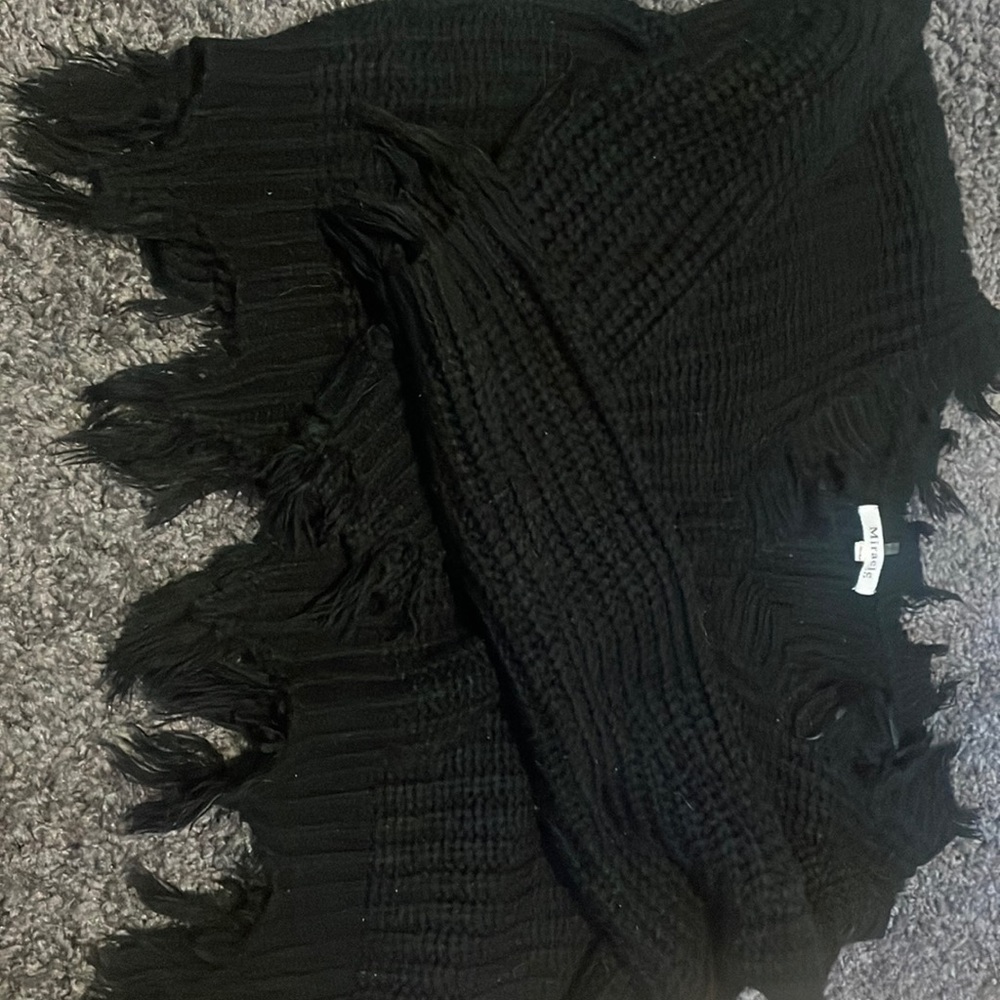 Cropped ripped sweater